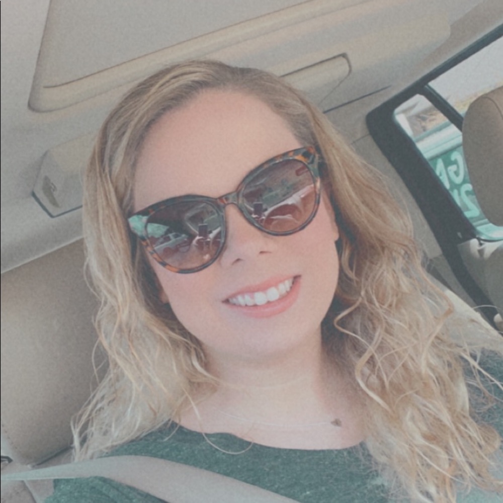 Meet your Posher, Jaclyn